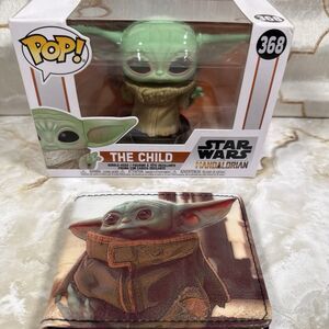 Baby Yoda Lot! Funko Pop! Vinyl: Star Wars - The Child #368 + Buckle Down Wallet